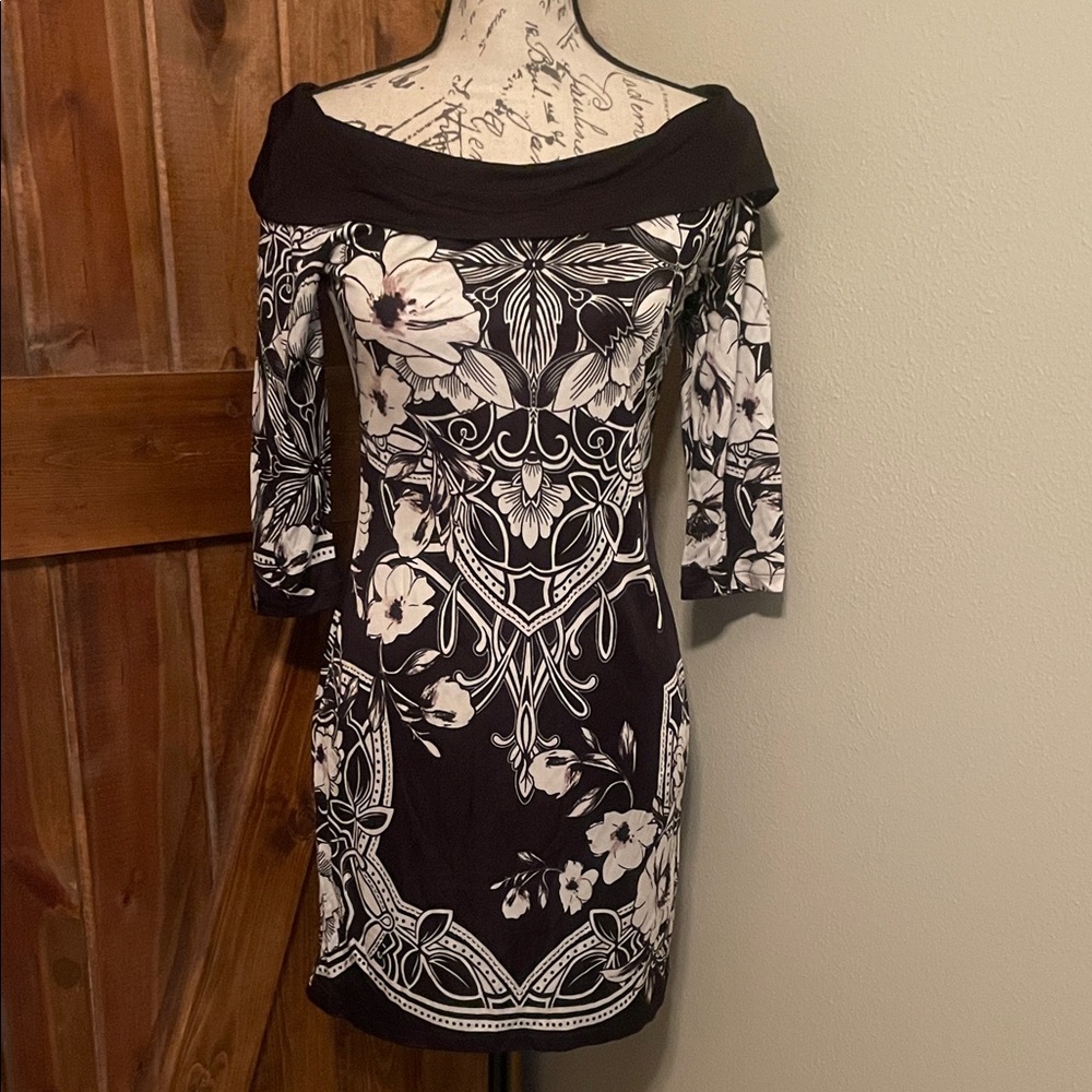 White House Black Market Black and White Floral Dress